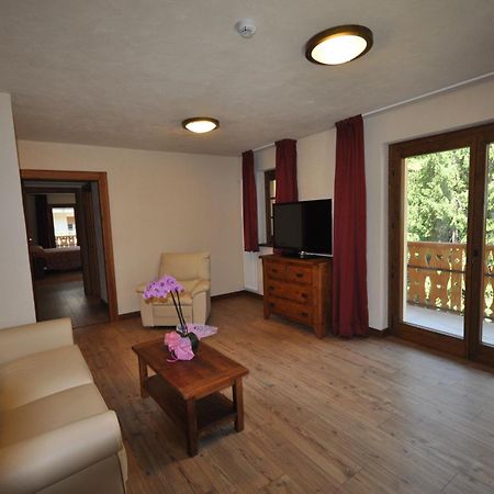 Limone Palace Aparthotel ليمون بييمونت المظهر الخارجي الصورة
