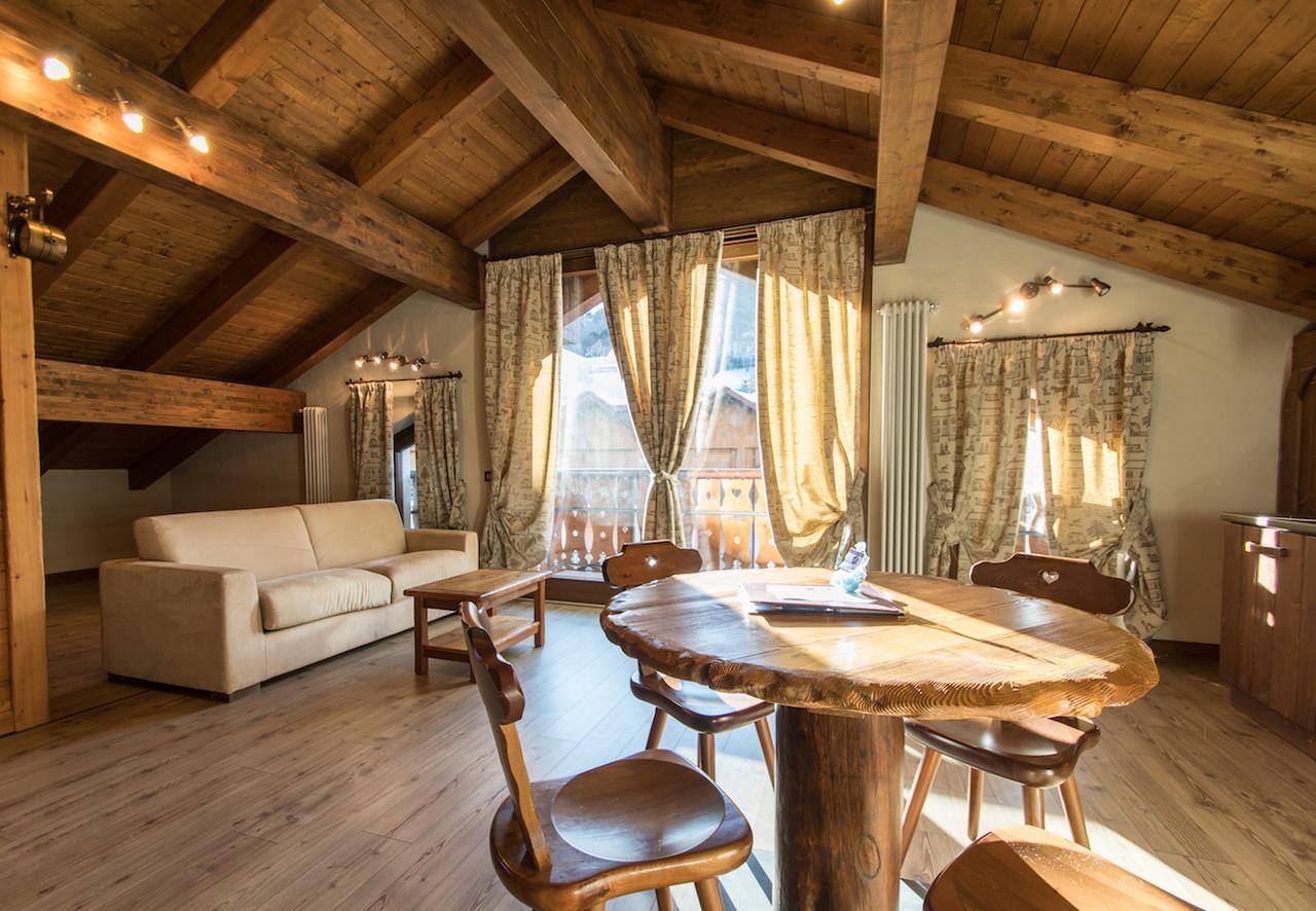 Limone Palace Aparthotel ليمون بييمونت المظهر الخارجي الصورة