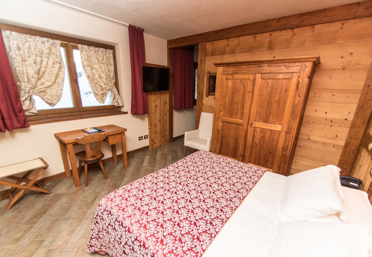 Limone Palace Aparthotel ليمون بييمونت المظهر الخارجي الصورة