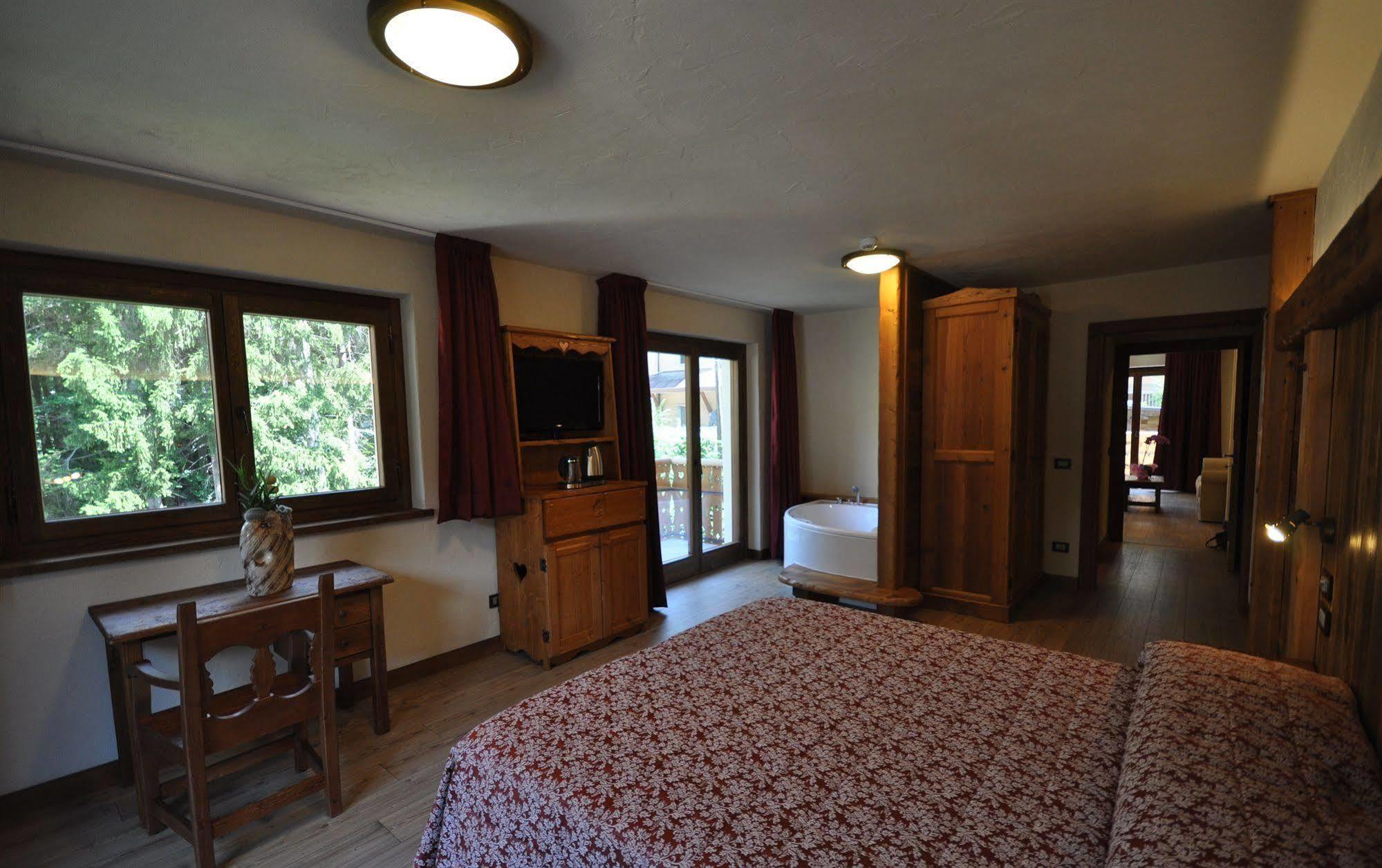Limone Palace Aparthotel ليمون بييمونت المظهر الخارجي الصورة