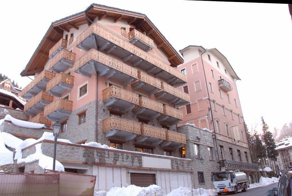 Limone Palace Aparthotel ليمون بييمونت المظهر الخارجي الصورة